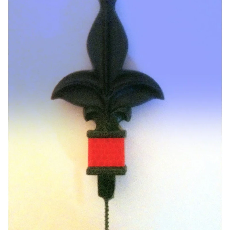 Garden Metalwork Mailbox And Fence Post Reflector, Red, Large Fluer Dis Lis 4 Garden Metalwork Mailbox And Fence Post Reflector, Red, Large Fluer Dis Lis - Image 2